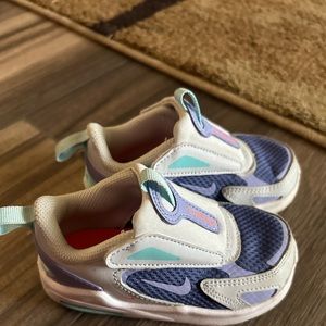2/$20 Nike Airmax toddler girls size 7c